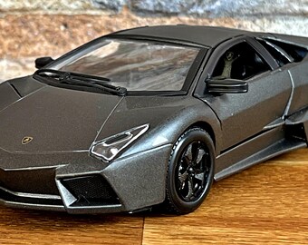 Lamborghini Reventon | 1/24 Scale Model Car | Diecast Car Model