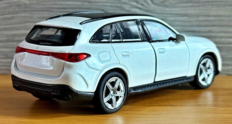 Mercedes Benz GLC | 1/36 Scale Model Car | Mercedes Benz Diecast ...
