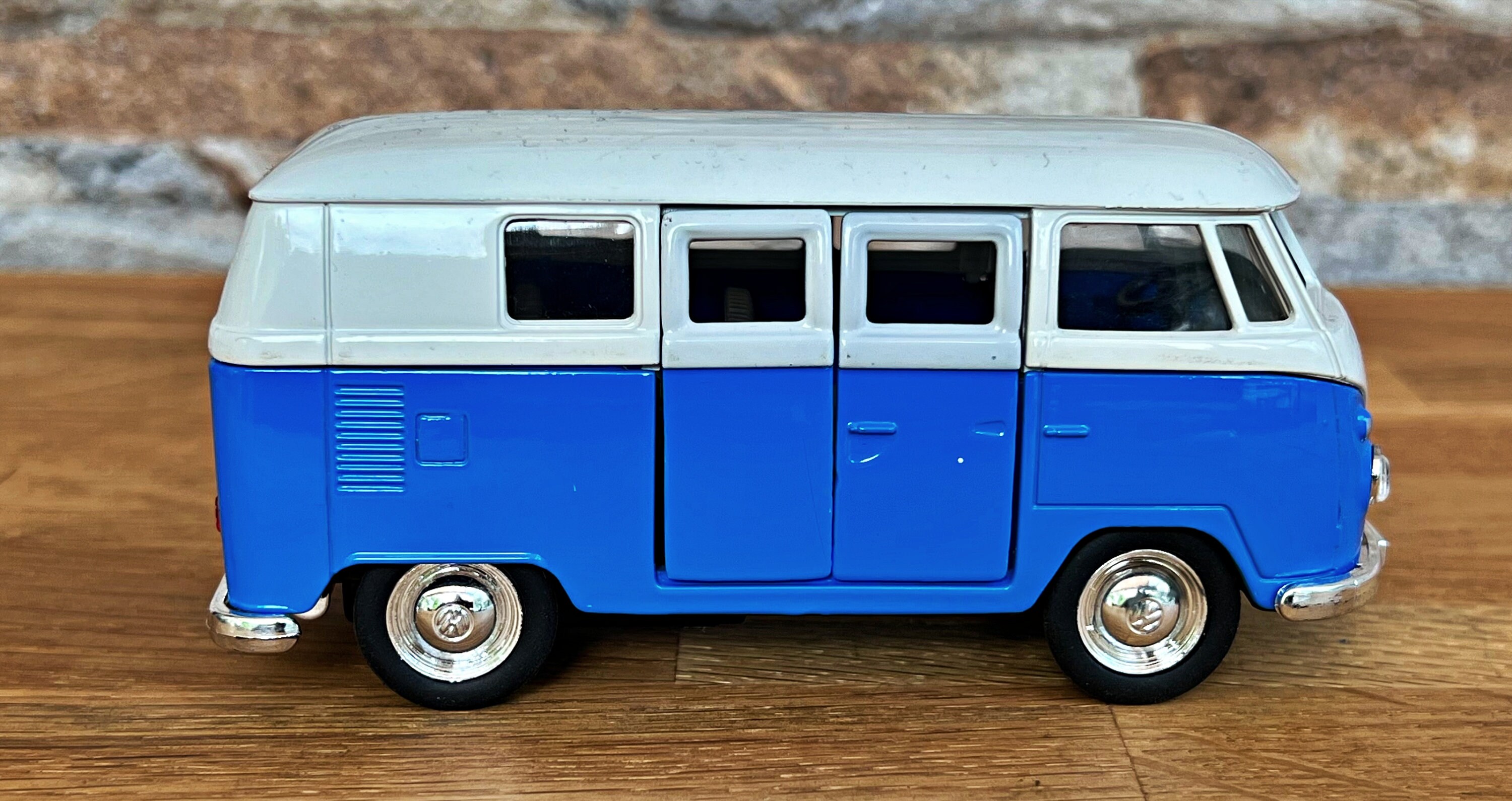 Volkswagen Classical Bus 1963, Diecast Car, 1/34 Scale Model Car