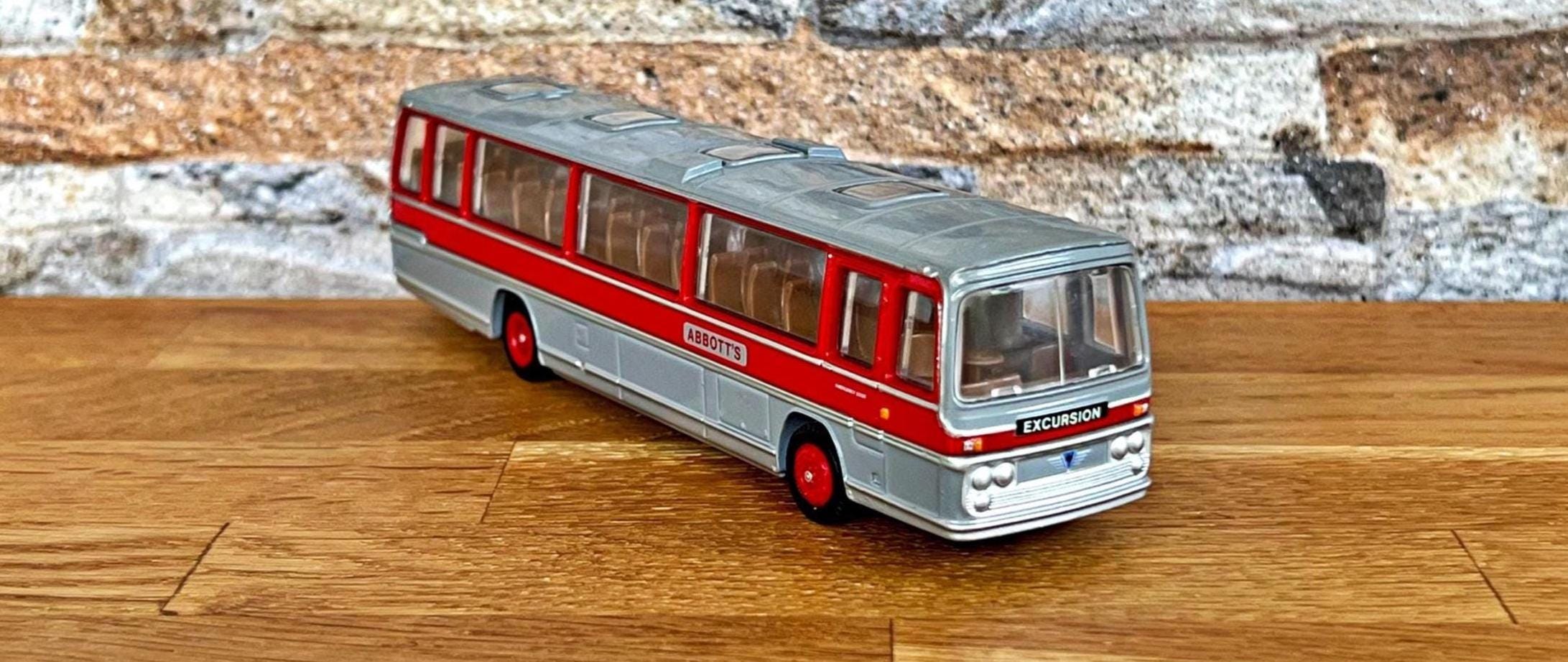 Plaxton Panorama Elite、ヴィンテージダイキャストバス、1:76スケール