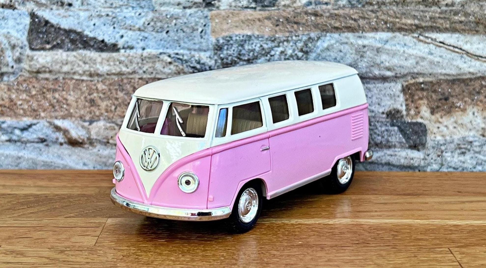 値下げ【新品】VW T2 Bus ミニカー パステルホワイト/カサンロット