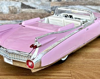 キャデラック エルドラド ビアリッツ 1959 | 1/18スケール モデルカー
