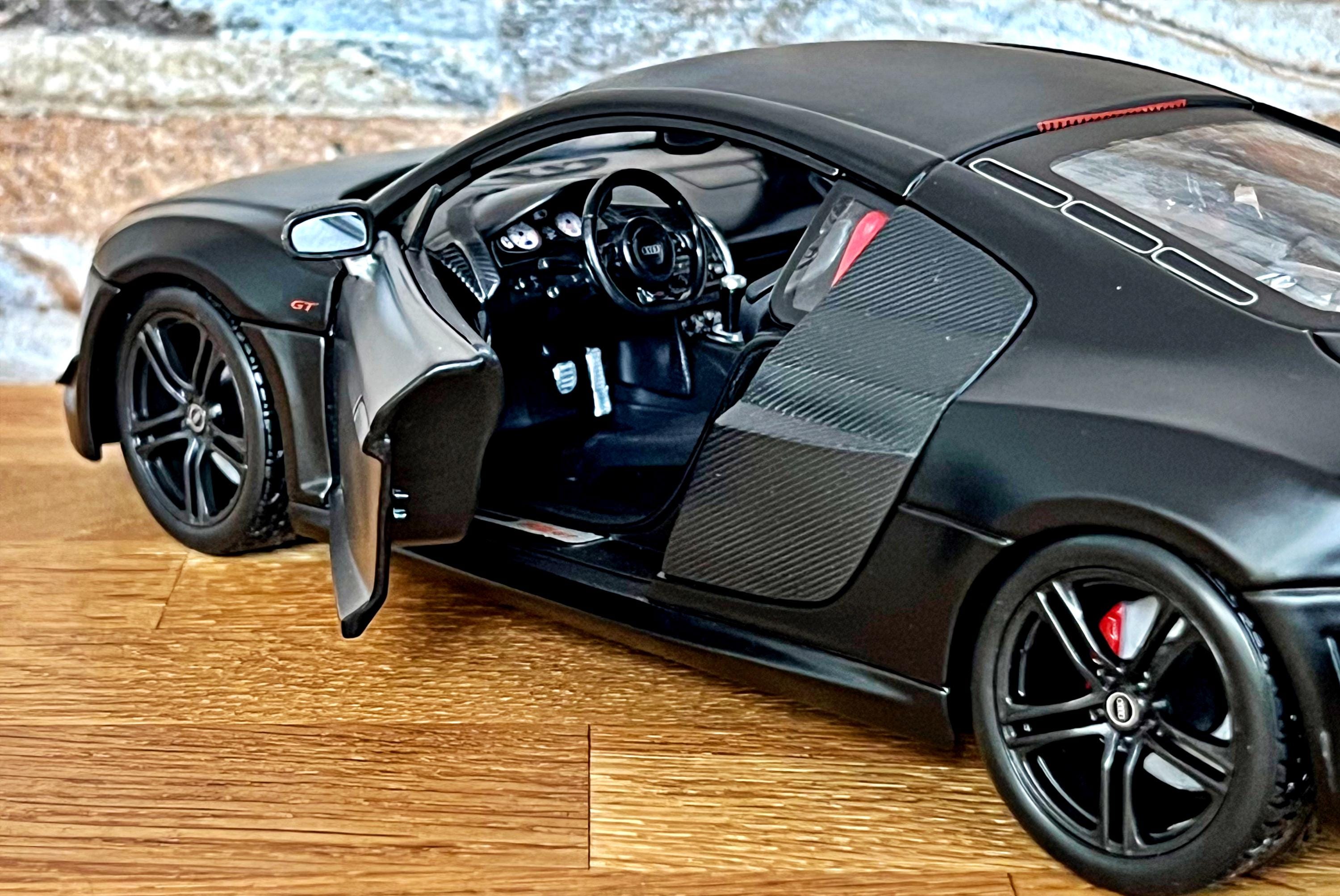 Audi R8 GT、モデルカー、ダイキャストカー、1/18スケールモデルカー