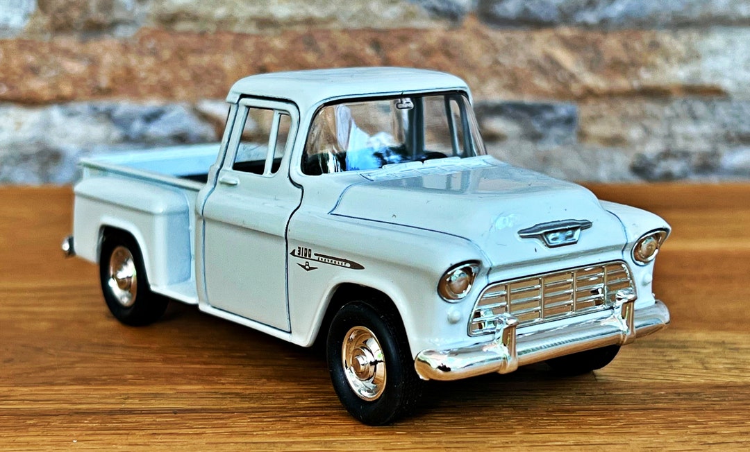 適切な価格 Chevrolet Chevy 1/36 | Truck Model | 1955 Pickup Stepside ミニカー