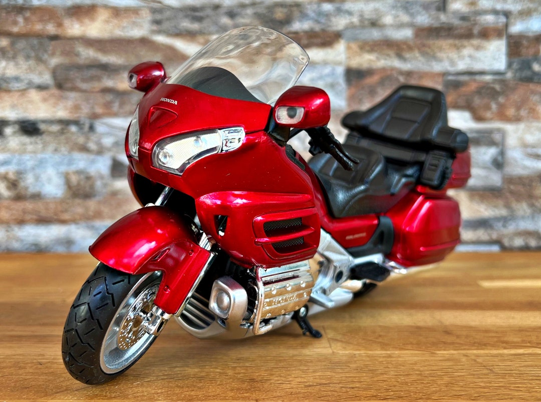 Honda GOLD WING Motorcycle Die-cast Model Welly 1:18 Scale