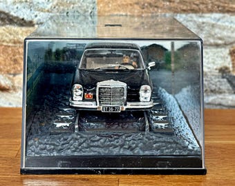 メルセデスベンツ250SE、007ジェームズボンドコレクションカー