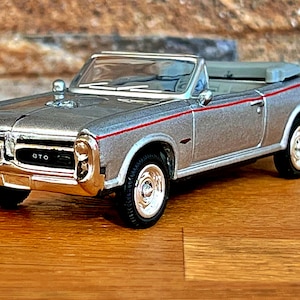 1966 Pontiac GTO, coche diecast 1/43, coche modelo escala 1/43, coche modelo vintage, modelo de coche de metal, artículo coleccionable Diecast, años 60