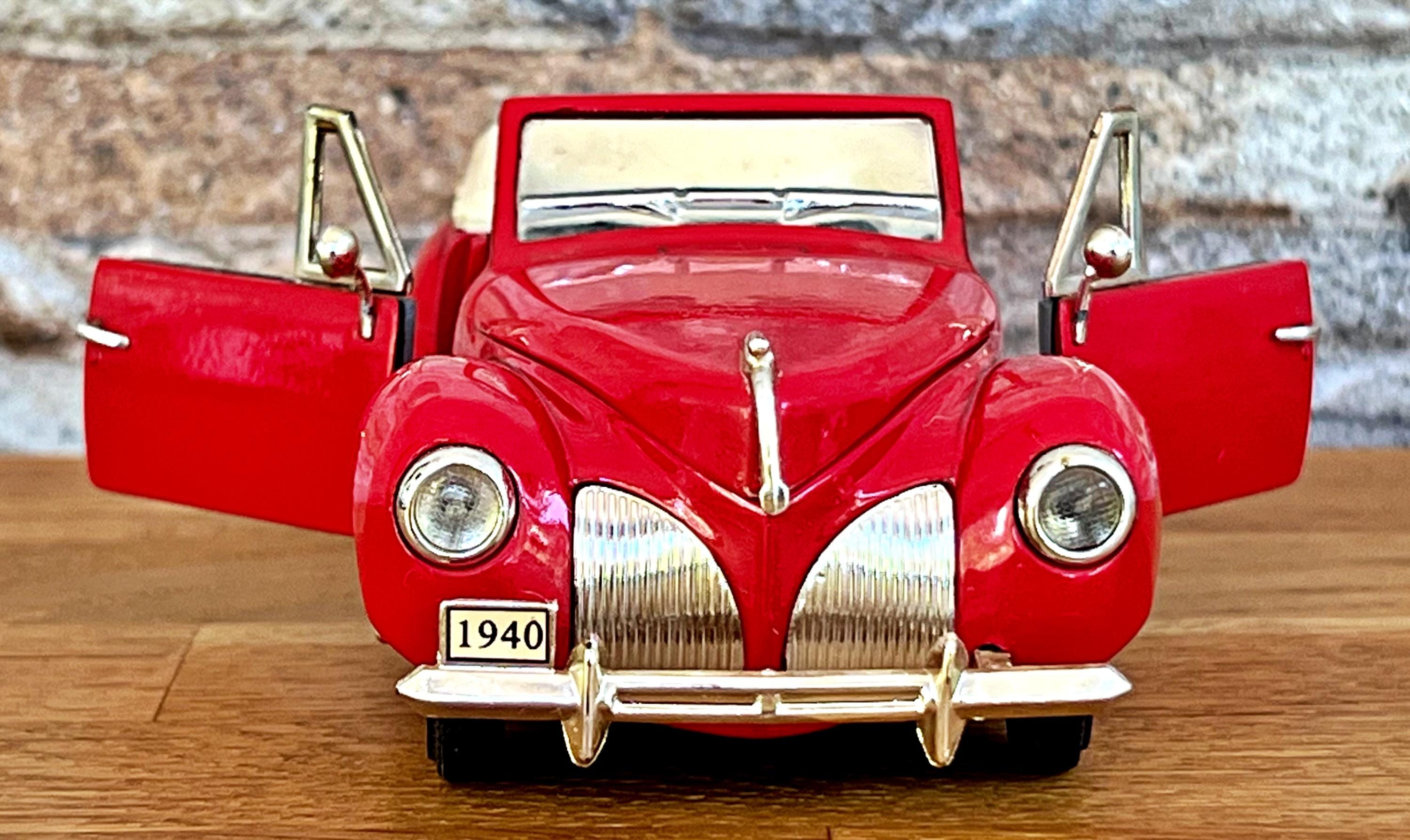 1940 Lincoln Continental Cabriolet | Vintage Model Car | Vintage