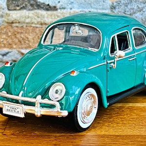 Volkswagen Beetle 1966 / Modello di auto / Auto pressofusa in scala 1/24 / Modello di auto in scala 1:24 / Maggiolino VW pressofuso / Oggetto da collezione / Modello di auto / Anni '60
