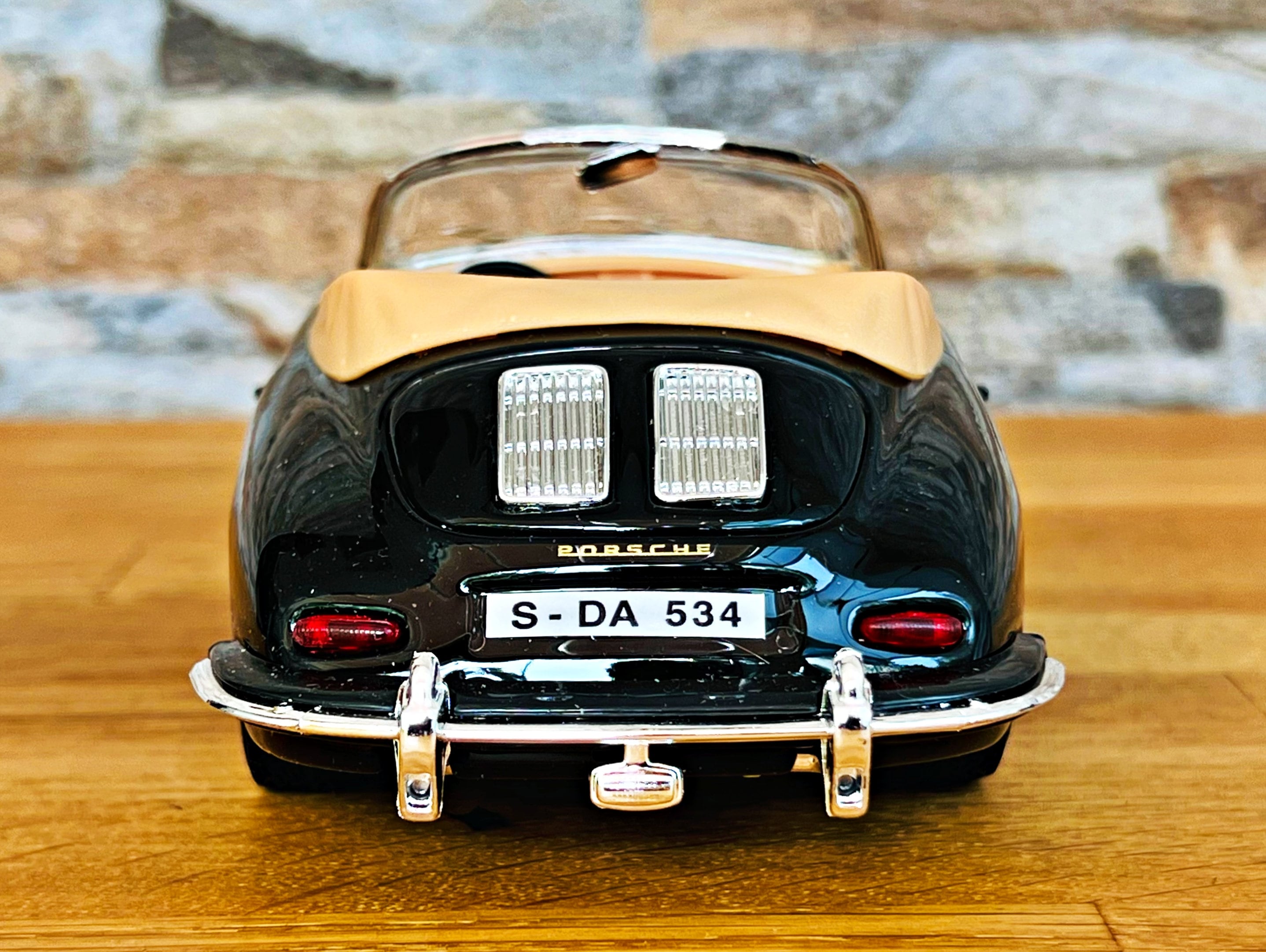 Porsche 356B Cabriolet 1961 | Model Car | Scale 1/24 Diecast Car