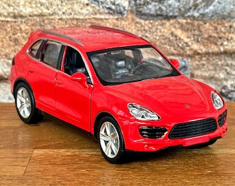 Porsche Cayenne S Hybrid 1:43 Minichamps White Miniature - Etsy