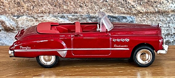 Buick Roadmaster 1949 | Diecast Car | Model Car | 1/43 Scale Model