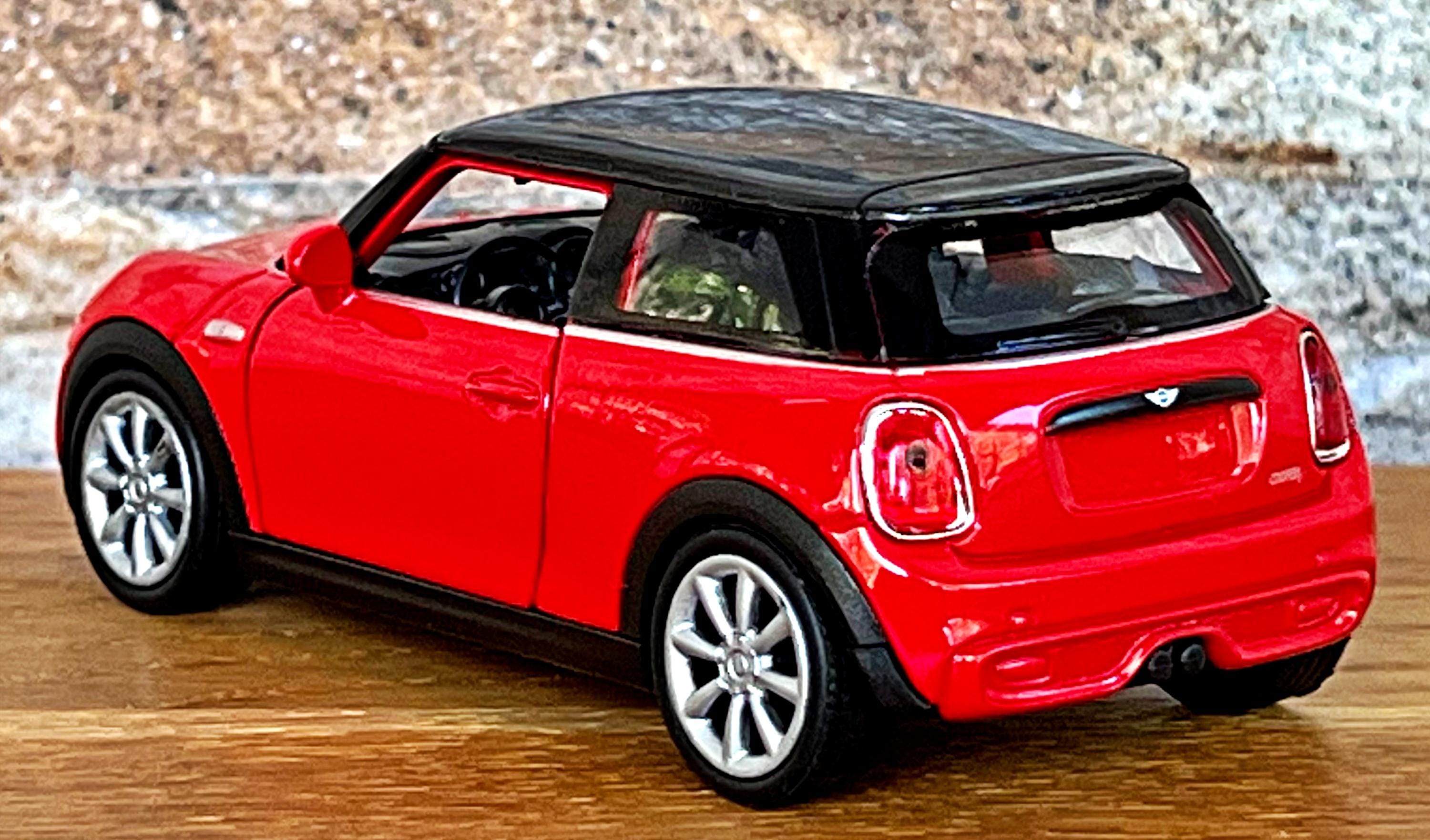 Mini Cooper New Mini Hatch, 1/38 Scale Model Car, Diecast Car