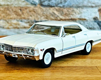 シボレー インパラ 1967 | 1/43スケール モデルカー | 1/43 ダイ