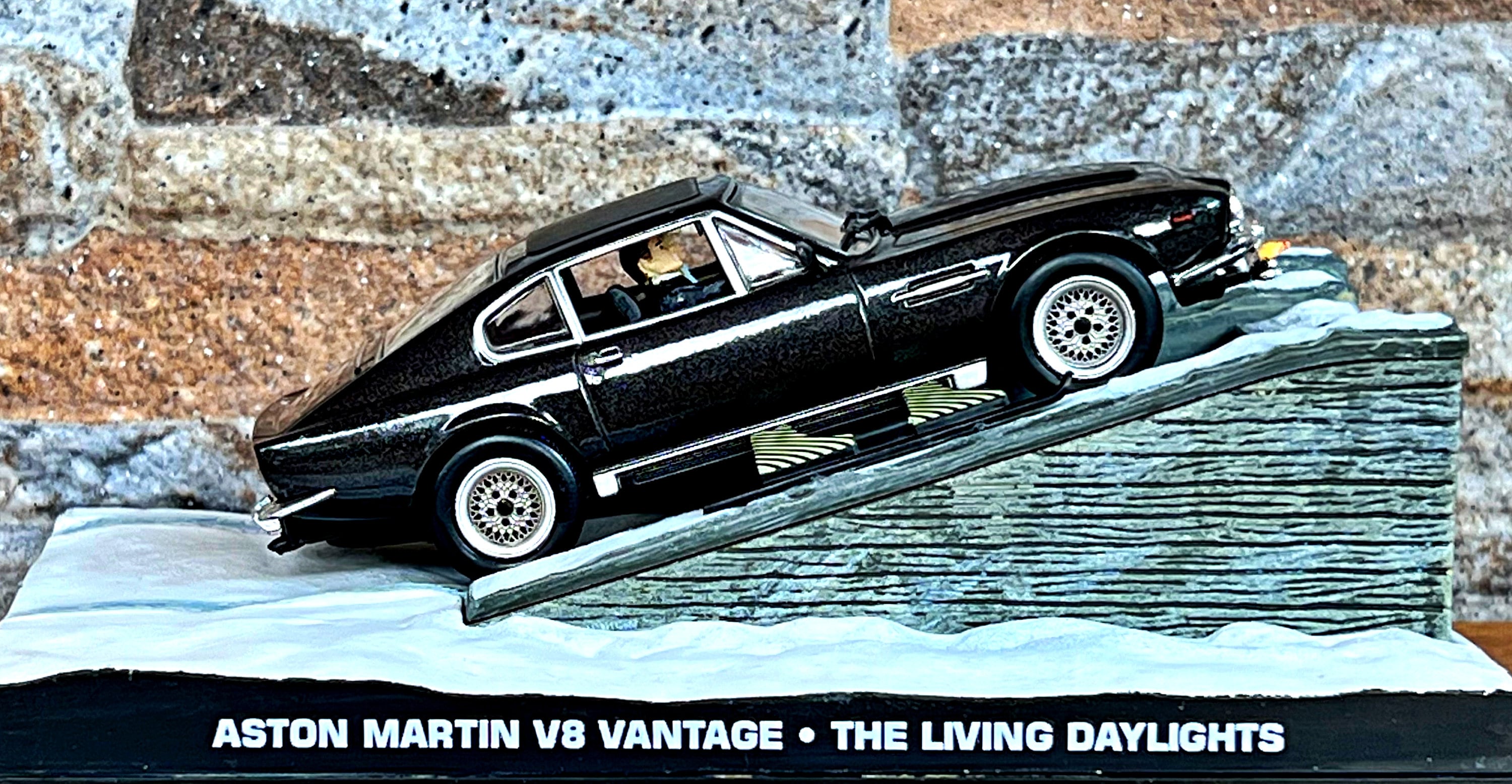 Aston Martin V8 Vantage, 007 James Bond Collection, Vintage