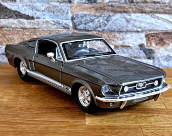 Ford Mustang GT 1967, modelo de coche fundido a presión: escala 1/24, coleccionable