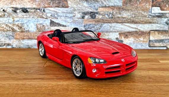 Dodge Viper SRT/10 | Vintage Model Car | Diecast Car | 1/18 Scale