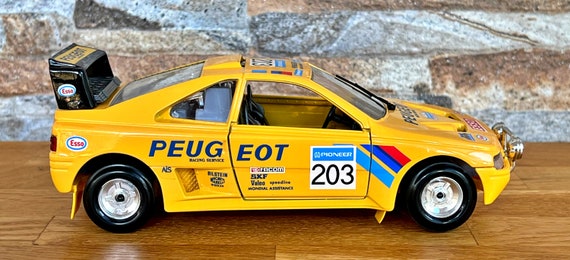 ミニカー ixo models Peugeot 405 T16 #206 Peugeot 405 Turbo 16 Raid | Vintage Model Car | Scale 1/24 Diecast