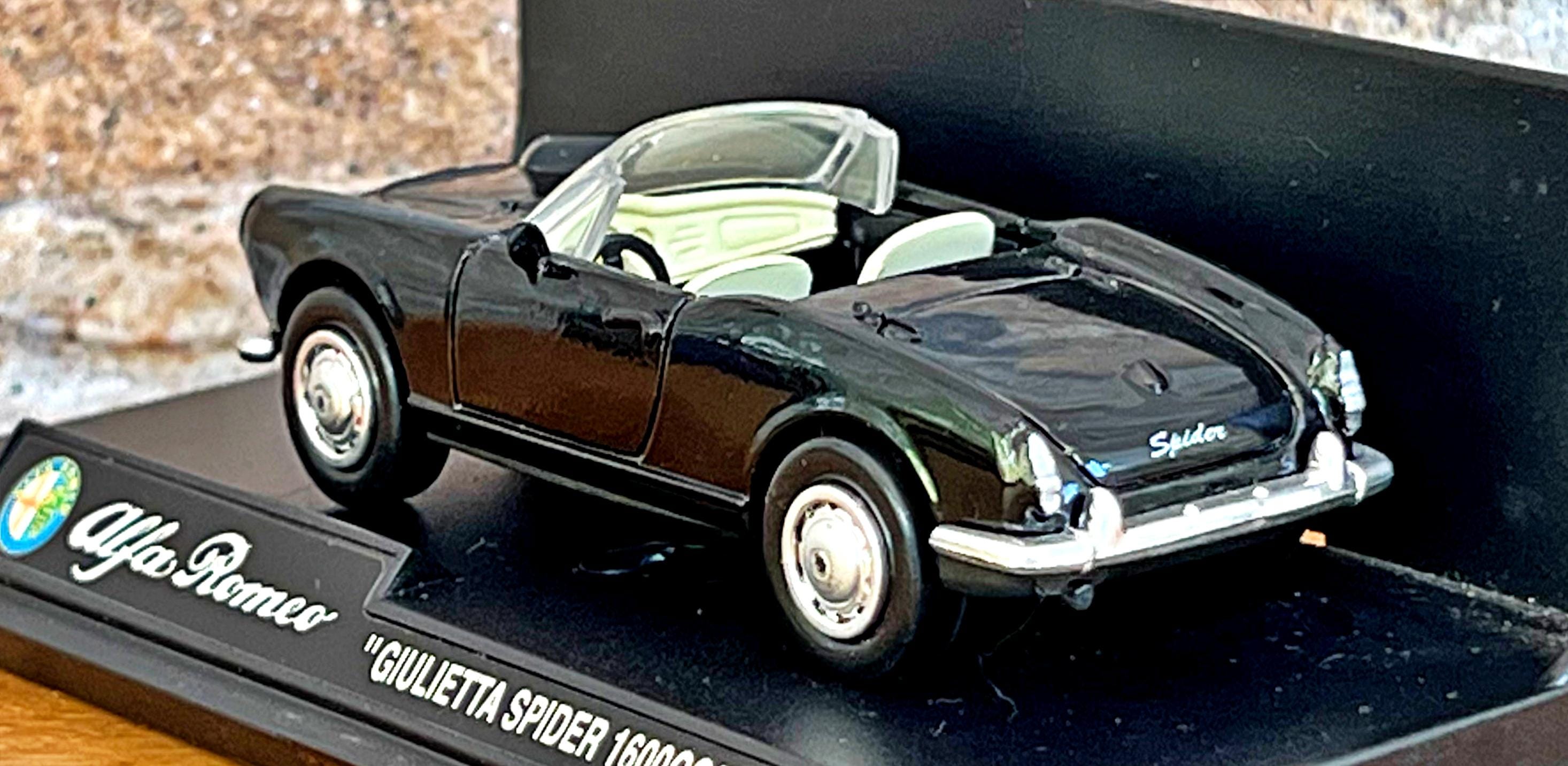 Alfa Romeo Giuliette Spider 1600 Cc 1962, Vintage Diecast Car