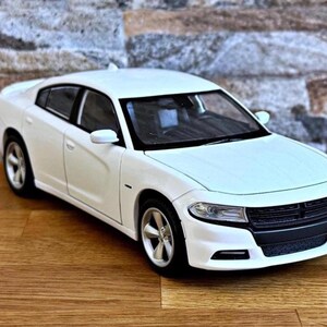Dodge Charger R/T 2016 | 1/24 Scale Diecast car | Die cast Model car | die cast car model | Dodge | Collectible car