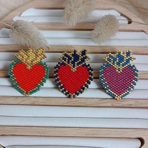 Ex-voto heart brooch brickstitch weaving in miyuki beads - hand-woven flaming heart brooch - love gift idea - mom gift
