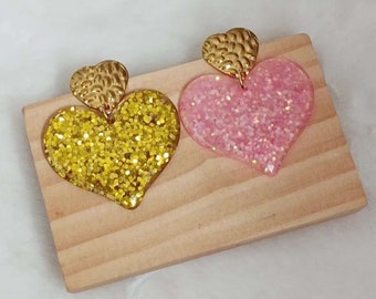 LOVISE earrings: Maxi Heart resin earrings in pink or gold glitter and gold stainless steel heart stud - gift for mom