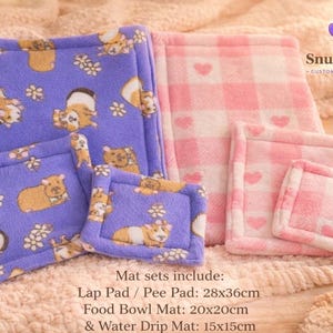 Peut inclure: Panneau en bois rustique avec l'inscription "Welcome to our home" en lettres blanches. Le panneau présente une finition vieillie et un design simple et accueillant, idéal pour une entrée.