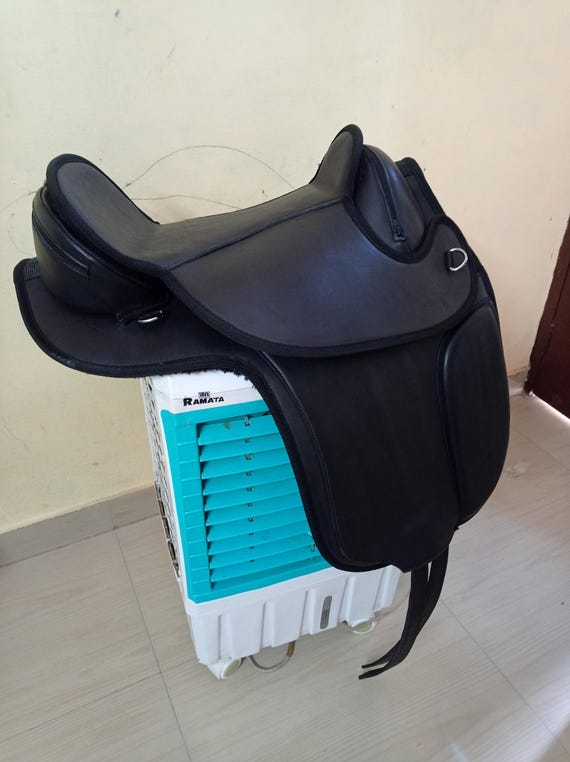 Selle synthétique noire style western sans arbres cheval tailles 14-18