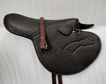Nouvelle selle synthétique pour cheval de course d'exercice avec étrier