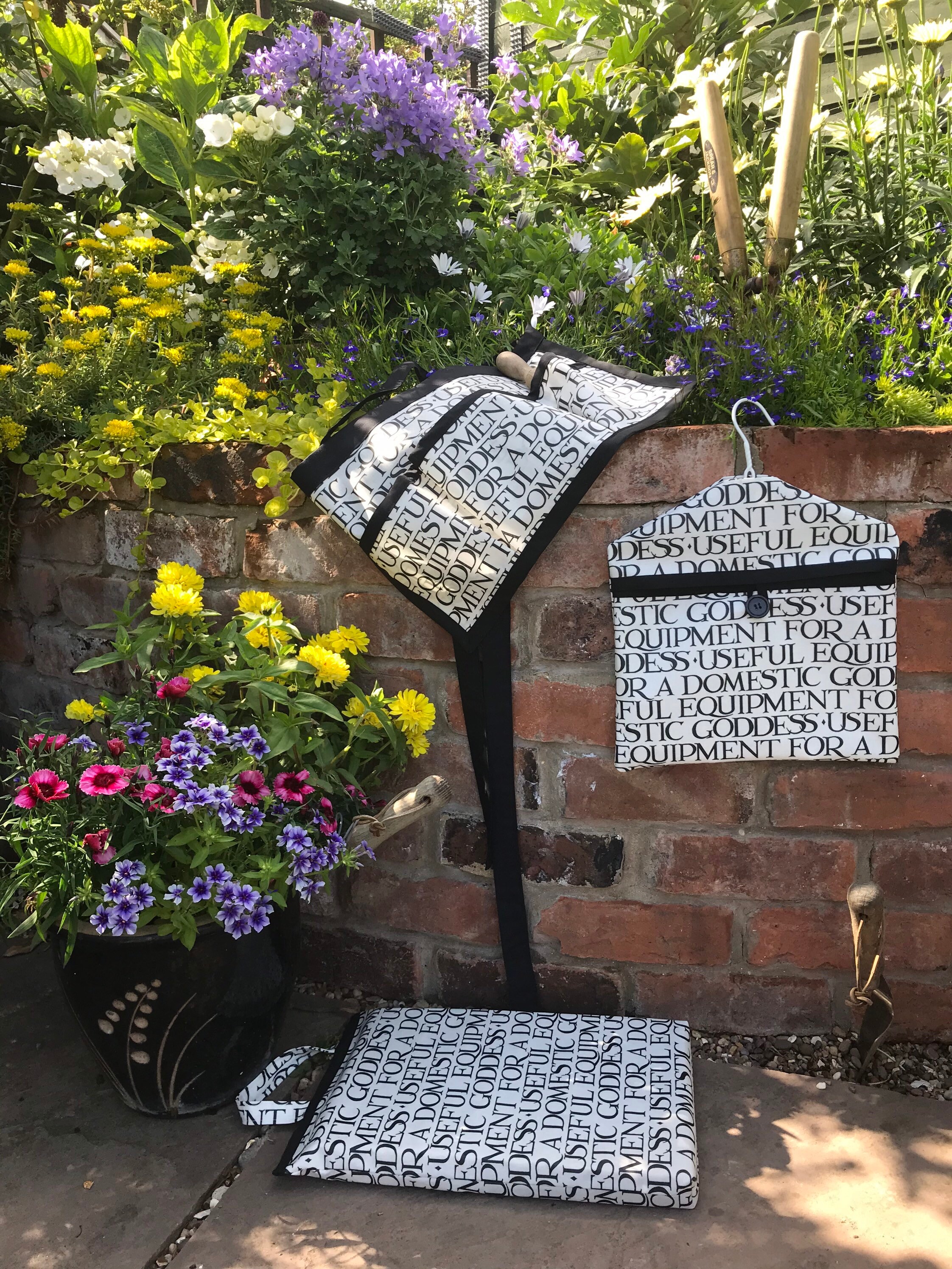 Emma Bridgewater Oilcloth Garden Kneeler Etsy