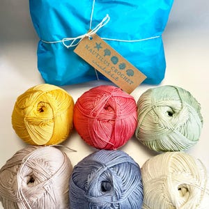 Learn to Crochet Kit. Beginners! Make 6 designs with just one stitch. Discover a love of crochet step by step with luxury organic materials! image 10
