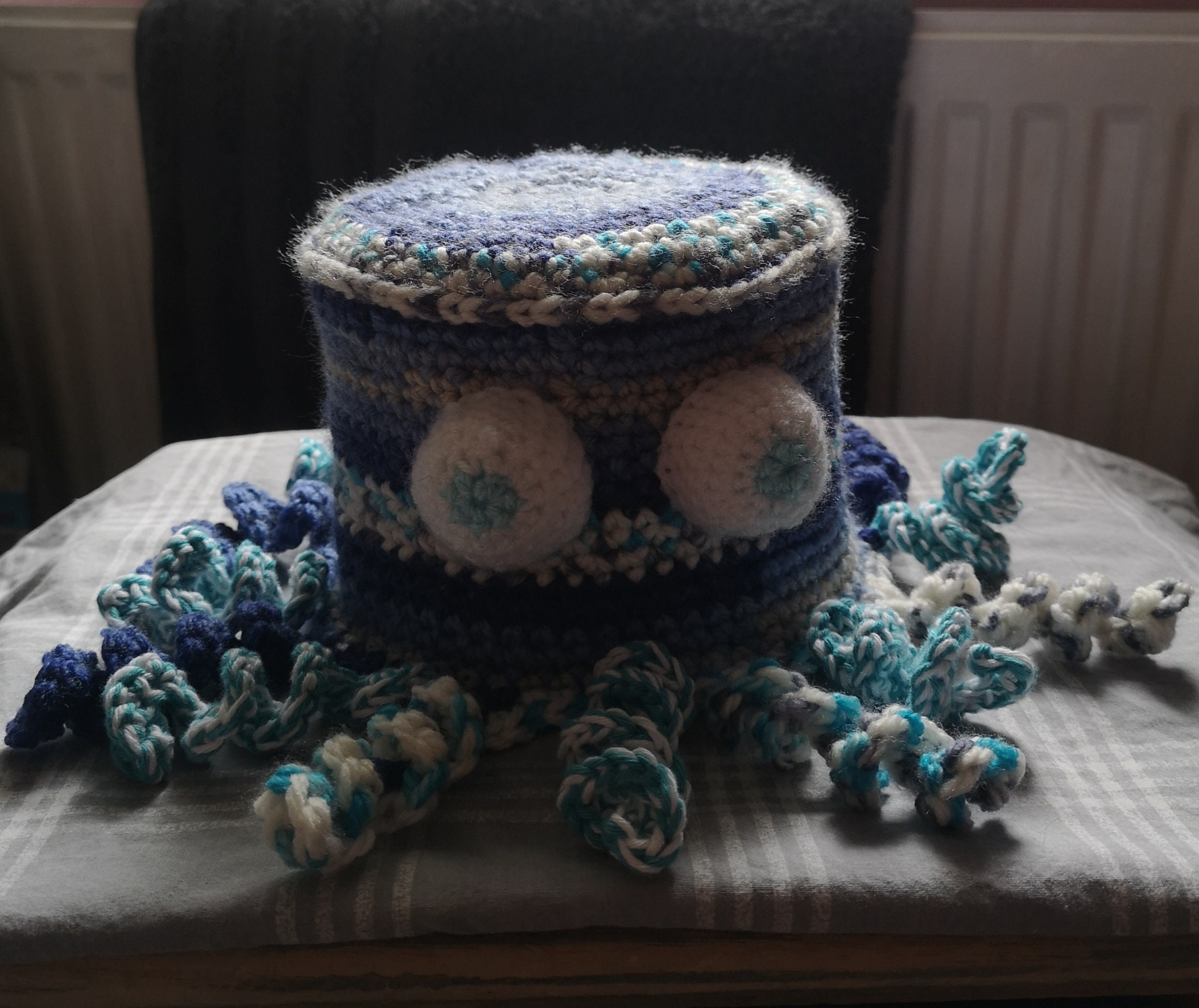 octopus loo roll holder
