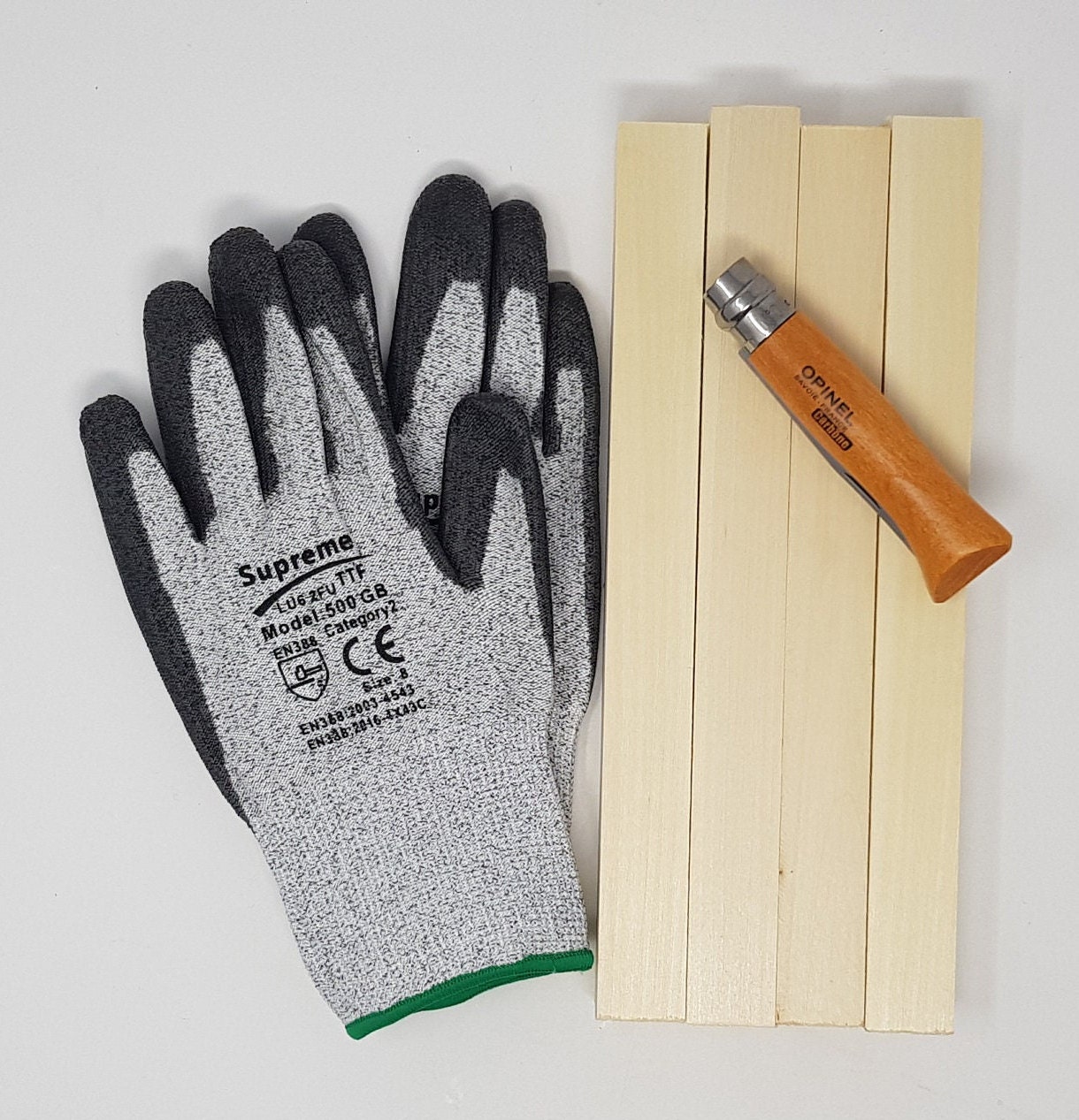 Michihamono Woodworking Medium Size Light Weight Cut Resistant Wood Carving  Protective Safety Gloves, to Protect Hands in Woodcarving