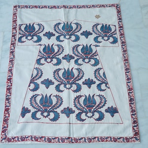 Seiden-Suzani-Decke, Leinentischdecke, gewebter Wandbehang, Nadelspitzen einzigartige Tischdecke, Vintage Wandteppich, Gesticktes einzigartiges Wanddekor