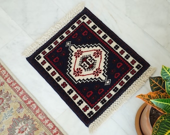 Turkish Woven Carpet Runner, Checkered Area Rug, Rug for Bedroom Aesthetic, Rug Wall Hanging, Wool Fabric by the Yard, Handmade Doormat