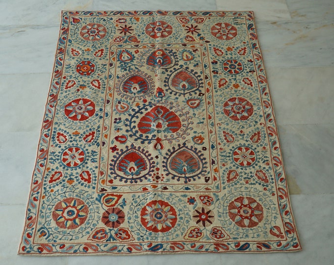 Pomegranate Bed Spread Silk Suzani Runner 175 X 32 cm 68 X 12 inc Handmade Silk Suzani Bed Table Runner Table Cloth Vintage Bed Throw