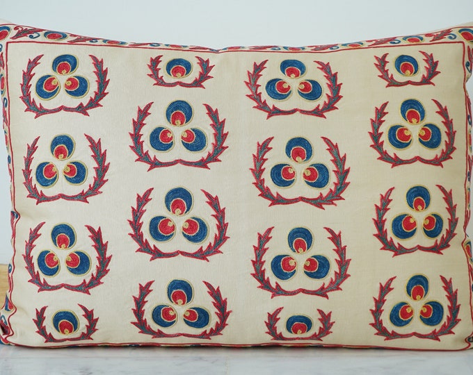 Silk Handmade Suzani Pillowcase, 20x27 Pillowcover, Needlepoint Pillow, Window Seat Cushion, Minimalist Embroidery Suzani, Boho Throw Pillow