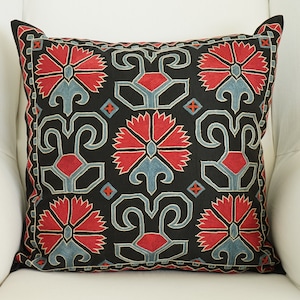 Geometric motif black color suzani pillowcase, Handmade silk cushion cover, Unique pillow cover for sofa, Ethnic floral square pillow cover