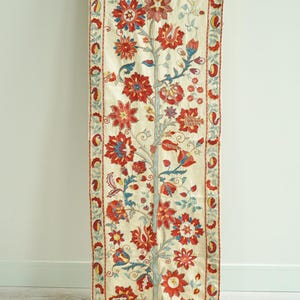 Needlepoint long suzani table runner, Eclectic floral wall decor, Vintage handmade tapestry for wall, Quilted cotton throw for table