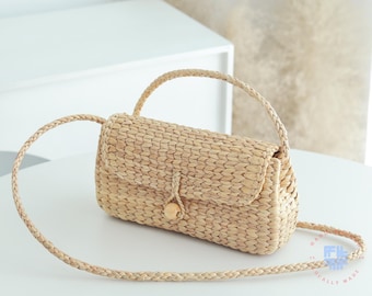 Woven Crossbody Bag Handmade Small Bag Purse Handbag for Women Rattan Crossbody Summer Mini Cell Phone Bag Chic Hobo Bag Shoulder Bag
