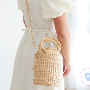 Straw Woven Bucket Bag Crossbody Bag, Wicker Bucket Handbag With Leather Purse Strap, Bamboo Bag Top Wooden Handles, Round Rattan Bag Basket