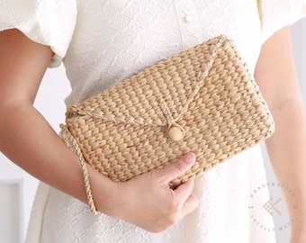Woven Straw Wallet Clutch: Handmade Minimalist Wristlet