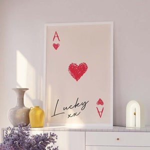Impresión de as de corazones / Descarga de arte digital / Impresión de tarjeta roja linda / Arte de pared retro / Arte de naipes de la suerte de moda