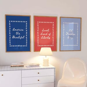 Arte de parede para o dia 4 de julho, download de arte digital, conjunto de 3, impressões de arte americanas fofas, decoração do Dia da Independência, impressões de arte patrióticas excêntricas