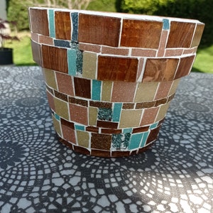 Handmade mosaic plant pot image 8