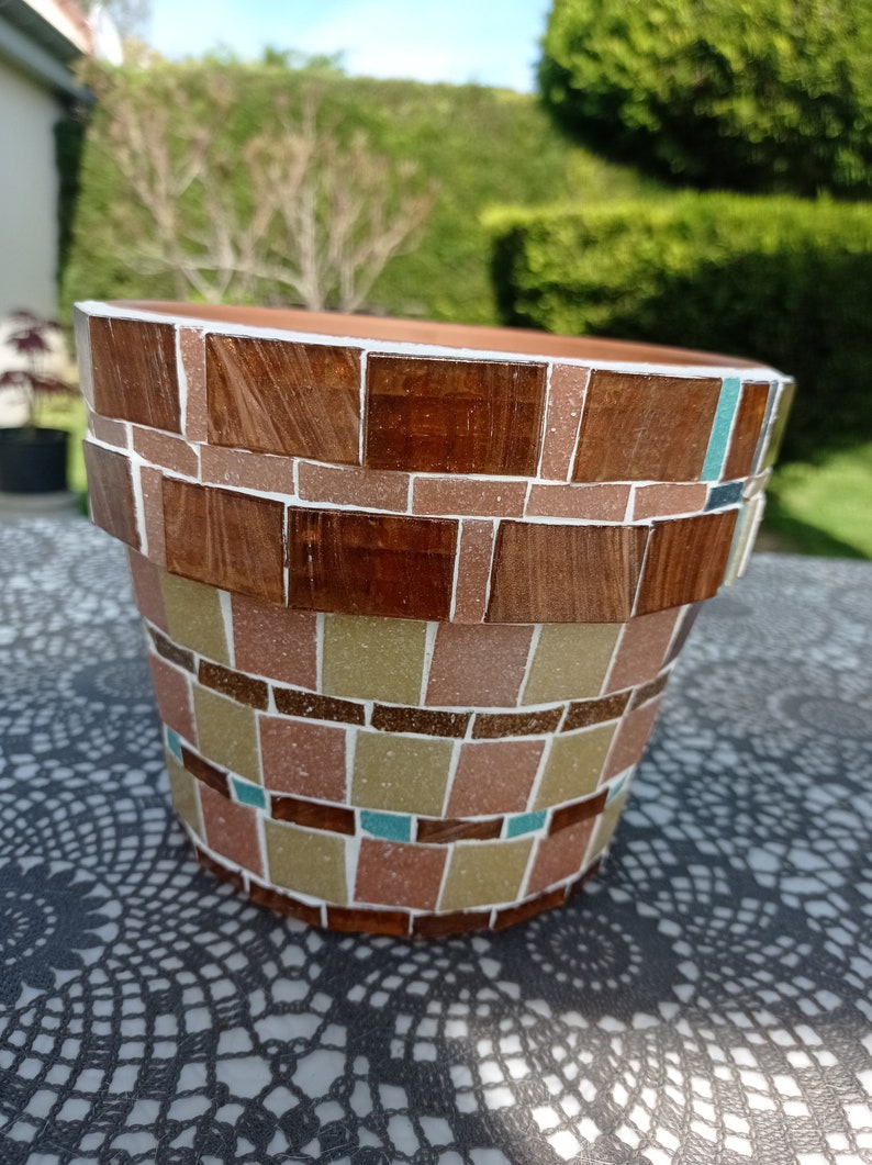 Handmade mosaic plant pot image 5