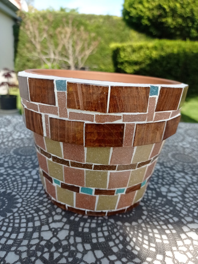 Handmade mosaic plant pot image 6