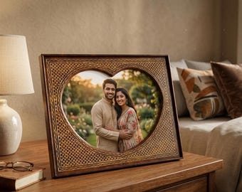 Marco de fotos de corazón hecho a mano, decoración de madera con incrustaciones de latón