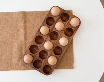 Porte-œufs en bois. Plateau décoratif style ferme. Organisateur de cuisine. Rangement pour œufs fait main. 18 œufs