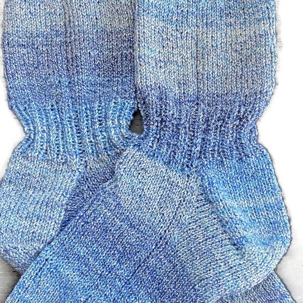 37/39, Klima-Stretch-Socken, handgestrickt,blau, Fußschweiß-Stopp
